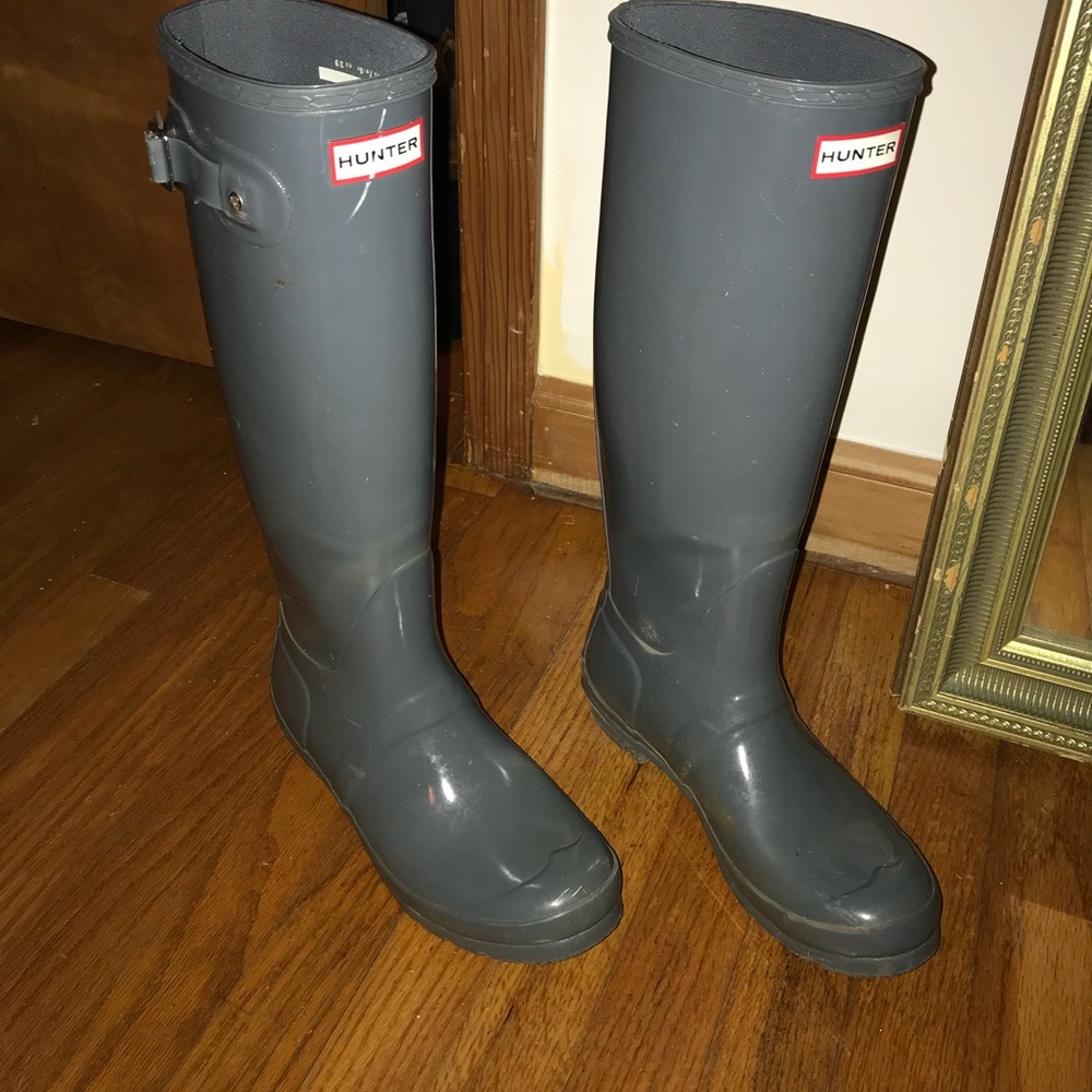 Grey tall hunter gloss boot